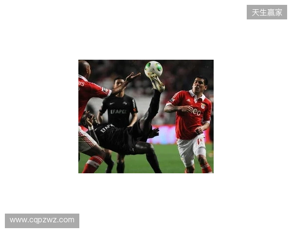 阿斯：本菲卡踢得更像皇马，后者的问题不在教练而在球员